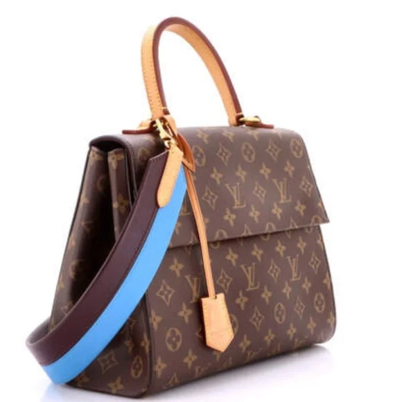 Authenticated Louis Vuitton LV Monogram Cluny MM Blue Glacial Bag - Picture 5 of 16